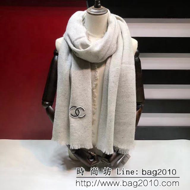 CHANEL香奈兒純正出口尾單 手工燙鑽名媛風長款圍巾 LLWJ6149